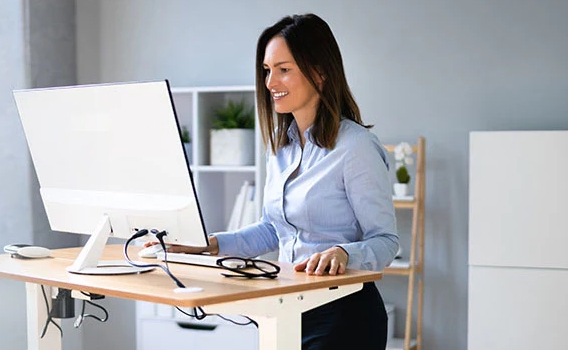 站外流量如何反哺站内自然排名？联盟、Deal、社群各自的作用边界是什么？